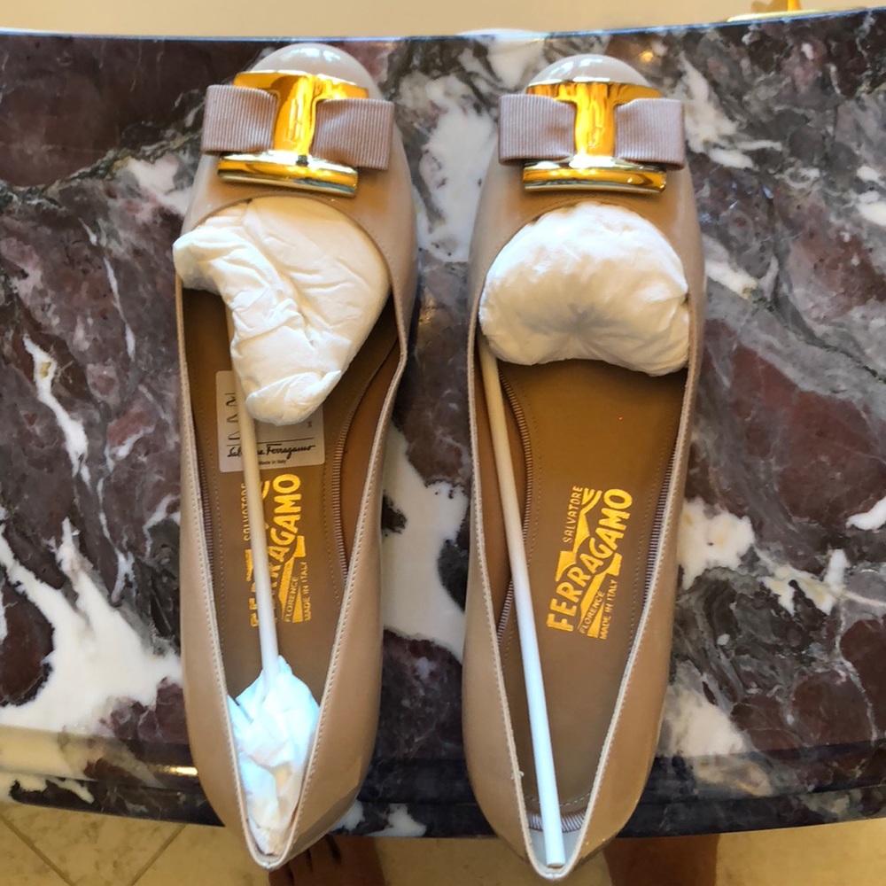 Salvatore Ferragamo flats